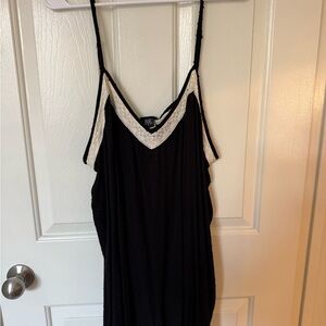 Torrid Black and White LACE TRIM tank top. Size 3
